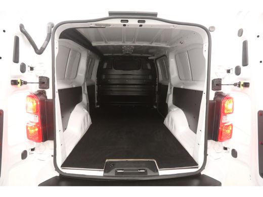 Citroën Jumpy Elektrisch 75 kWh L3H1 | Snelladen | SOH 91% | Clima | Camera | Cruise | 3 Zits | Carplay | Parke... ActivLease financial lease