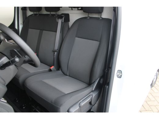 Fiat E-Scudo L3 75 kWh | Cruise control | Bumpers in kleur | Laadruimtebetimmering | Full-LED koplampen | 17" ... ActivLease financial lease