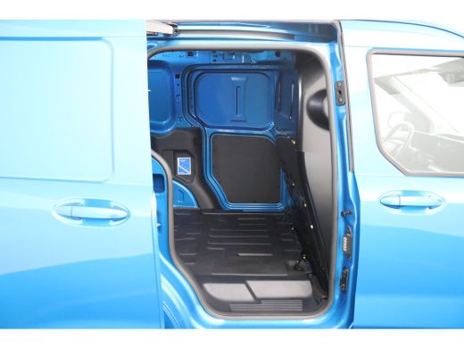 Ford E-Transit Courier Limited 44 kWh | Camera | Adaptive Cruise | BLIS | Lichtmetalen Velgen | Stoelverwarming | CarPla... ActivLease financial lease