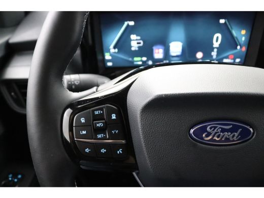 Ford E-Transit Courier Limited 44 kWh | Camera | Adaptive Cruise | BLIS | Lichtmetalen Velgen | Stoelverwarming | CarPla... ActivLease financial lease