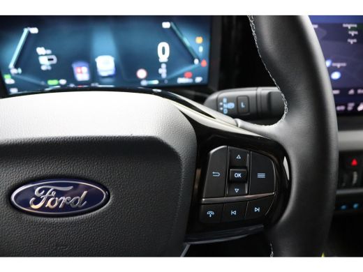 Ford E-Transit Courier Limited 44 kWh | Camera | Adaptive Cruise | BLIS | Lichtmetalen Velgen | Stoelverwarming | CarPla... ActivLease financial lease