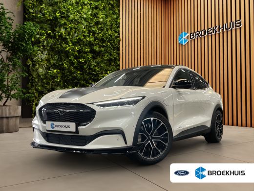 Ford Mustang Mach-E Mach-E 75kWh Unieke auto! | 94% SOH | Panoramadak | 360 camera | Adaptieve cruise | B&O | Stuur- ... ActivLease financial lease