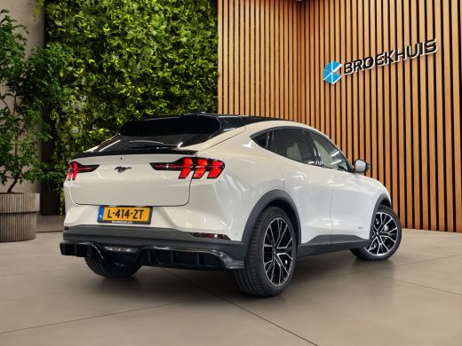Ford Mustang Mach-E Mach-E 75kWh Unieke auto! | 94% SOH | Panoramadak | 360 camera | Adaptieve cruise | B&O | Stuur- ... ActivLease financial lease