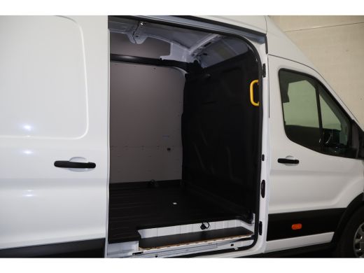 Ford Transit 350 2.0 TDCI L4 H3 130pk Navigatie Trekhaak 2.8T ActivLease financial lease