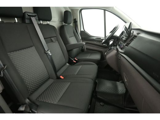 Ford Transit Custom L1H1 PHEV | Airco | Cruise | Camera | Carplay | 3 Zits | navi | LED ActivLease financial lease