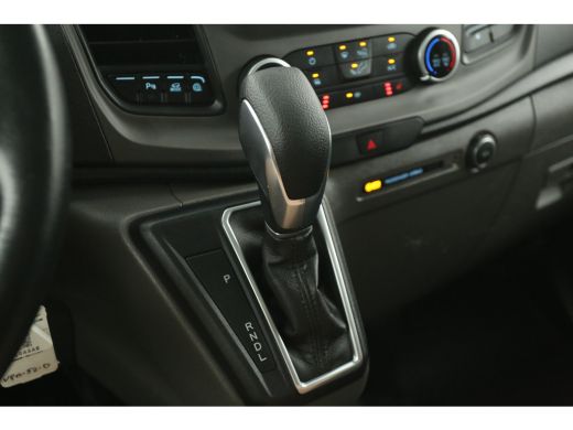 Ford Transit Custom L1H1 PHEV | Airco | Cruise | Camera | Carplay | 3 Zits | navi | LED ActivLease financial lease