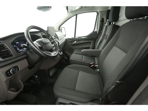 Ford Transit Custom L1H1 PHEV | Airco | Cruise | Camera | Carplay | 3 Zits | navi | LED ActivLease financial lease