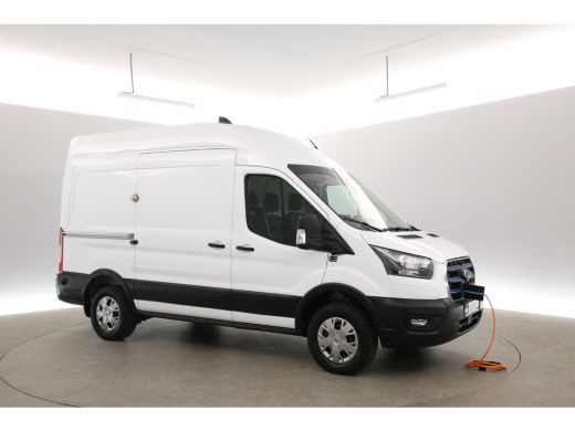 Ford Transit Elektrisch 68 kWh L2H3 | Snelladen | SOH 97% | Clima | 360&deg; Camera | Cruise | 3 Zits | Carplay | ... ActivLease financial lease