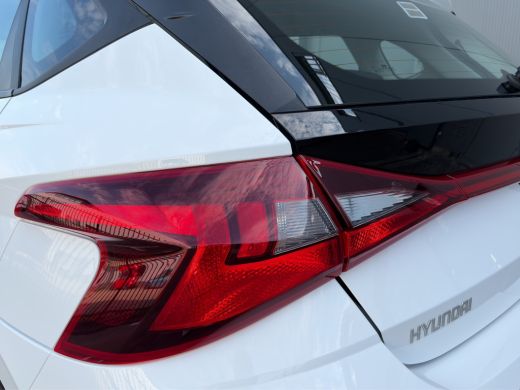 Hyundai i20 1.0 T-GDI 100pk Comfort | Camera | Carplay | Airco | 16-inch Velgen | Cruise control | Middenarms... ActivLease financial lease