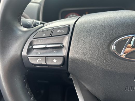 Hyundai Kona 1.6 GDI HEV Comfort Smart | Parkeercamera + Sensoren | Apple carplay | Krell audio | Rijklaarprijs! ActivLease financial lease