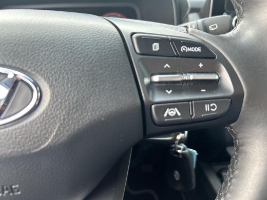 Hyundai Kona 1.6 GDI HEV Comfort Smart | Parkeercamera + Sensoren | Apple carplay | Krell audio | Rijklaarprijs! ActivLease financial lease