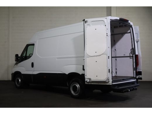 Iveco Daily 35S21 L2 H2 H-Matic 3.5T Trekhaak ActivLease financial lease