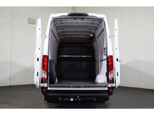 Iveco Daily 35S21 L2 H2 H-Matic 3.5T Trekhaak ActivLease financial lease