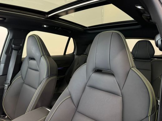 Lynk & Co 01 1.5 More | 360 Camera | Panoramadak | Stuur-en stoelverwarming | Premium audio | ActivLease financial lease