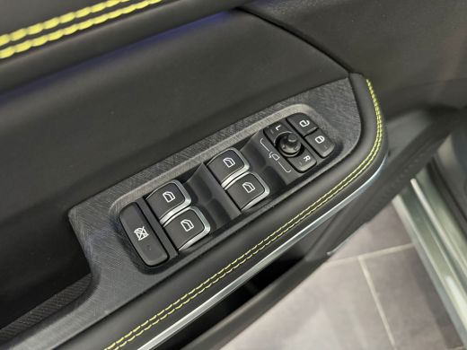 Lynk & Co 01 1.5 More | 360 Camera | Panoramadak | Stuur-en stoelverwarming | Premium audio | ActivLease financial lease