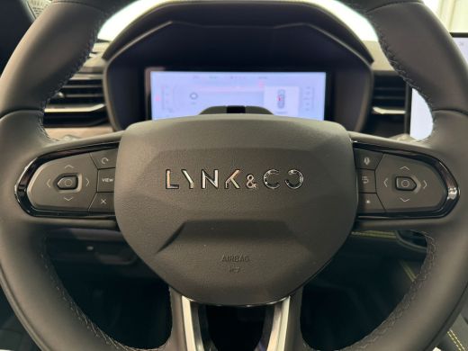 Lynk & Co 01 1.5 More | 360 Camera | Panoramadak | Stuur-en stoelverwarming | Premium audio | ActivLease financial lease