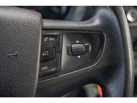 Opel Vivaro 1.5 L2H1 | 3-Zits | Carplay | Cruise | PDC | Airco ActivLease financial lease