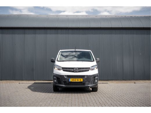 Opel Vivaro 1.5 L2H1 | 3-Zits | Carplay | Cruise | PDC | Airco ActivLease financial lease