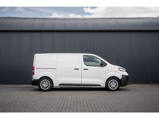 Opel Vivaro 1.5 L2H1 | 3-Zits | Carplay | Cruise | PDC | Airco ActivLease financial lease