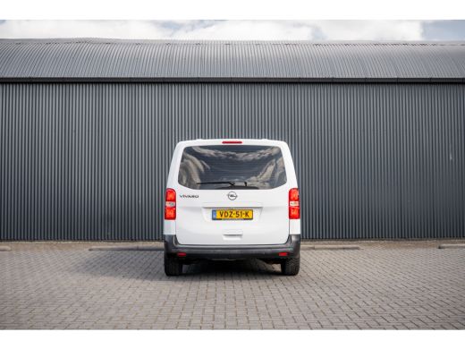 Opel Vivaro 1.5 L2H1 | 3-Zits | Carplay | Cruise | PDC | Airco ActivLease financial lease