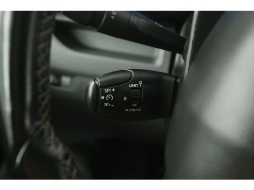 Opel Vivaro-e Peugeot e-Expert 75 kWh L2H1 | Snelladen | SOH 91% | Airco | Cruise | Camera | Carplay | Parkeers... ActivLease financial lease
