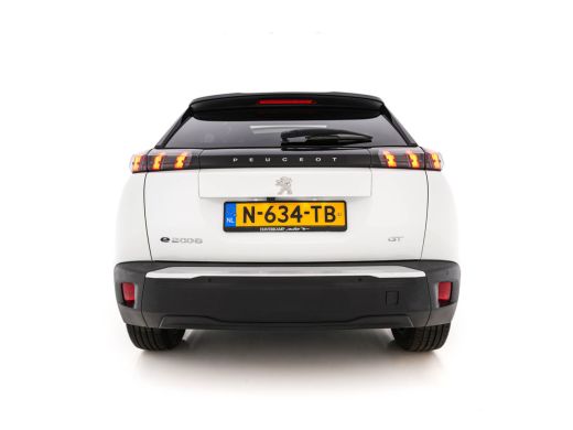 Peugeot e-2008 EV GT Pack 50 kWh [3-Fase-11kW] {SoH-88%} (INCL.BTW) *PANO | DIGI-COCKPIT | FULL-LED | BLIS | KEY... ActivLease financial lease