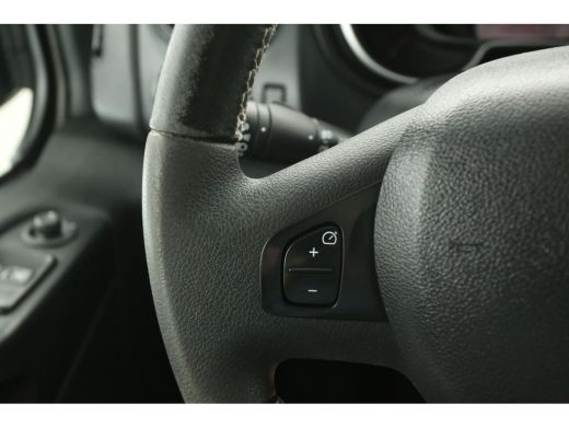 Renault Trafic 2.0 DCI L2H1 145pk | Dubbele Cabine | Clima | Camera | Cruise | Navi | Trekhaak | Parkeersens. ActivLease financial lease
