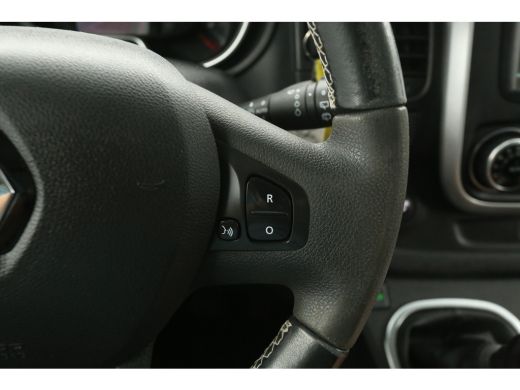 Renault Trafic 2.0 DCI L2H1 145pk | Dubbele Cabine | Clima | Camera | Cruise | Navi | Trekhaak | Parkeersens. ActivLease financial lease