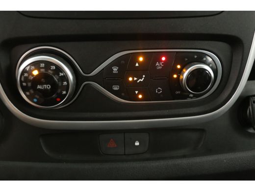 Renault Trafic 2.0 DCI L2H1 145pk | Dubbele Cabine | Clima | Camera | Cruise | Navi | Trekhaak | Parkeersens. ActivLease financial lease