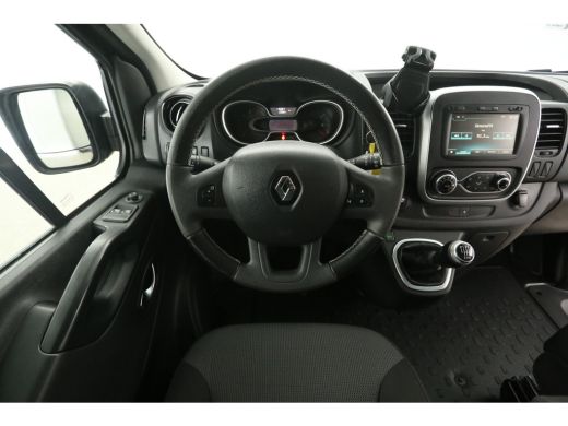 Renault Trafic 2.0 DCI L2H1 145pk | Dubbele Cabine | Clima | Camera | Cruise | Navi | Trekhaak | Parkeersens. ActivLease financial lease