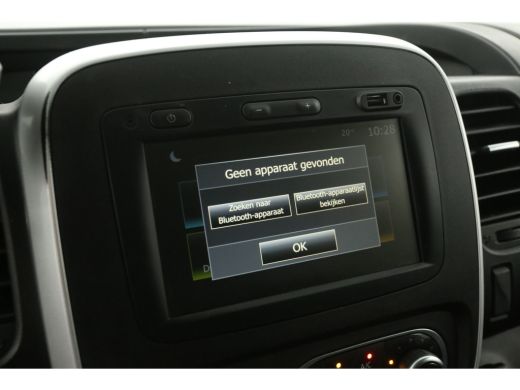 Renault Trafic 2.0 DCI L2H1 145pk | Dubbele Cabine | Clima | Camera | Cruise | Navi | Trekhaak | Parkeersens. ActivLease financial lease