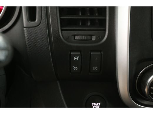 Renault Trafic 2.0 DCI L2H1 145pk | Dubbele Cabine | Clima | Camera | Cruise | Navi | Trekhaak | Parkeersens. ActivLease financial lease