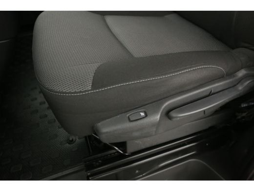 Renault Trafic 2.0 DCI L2H1 145pk | Dubbele Cabine | Clima | Camera | Cruise | Navi | Trekhaak | Parkeersens. ActivLease financial lease