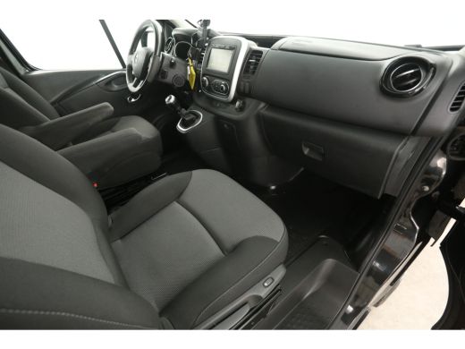 Renault Trafic 2.0 DCI L2H1 145pk | Dubbele Cabine | Clima | Camera | Cruise | Navi | Trekhaak | Parkeersens. ActivLease financial lease