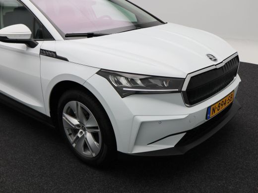 Skoda Enyaq iV 60 180 Pk | Stoelverwarming | Camera | Navigatie | CarPlay | Cruise Control | 19 Inch | 86.363 Km !! ActivLease financial lease
