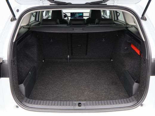 Skoda Enyaq iV 60 180 Pk | Stoelverwarming | Camera | Navigatie | CarPlay | Cruise Control | 19 Inch | 86.363 Km !! ActivLease financial lease