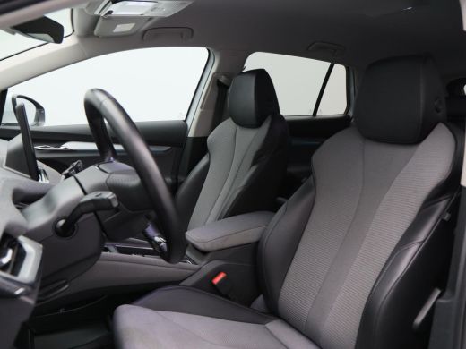 Skoda Enyaq iV 60 180 Pk | Stoelverwarming | Camera | Navigatie | CarPlay | Cruise Control | 19 Inch | 86.363 Km !! ActivLease financial lease
