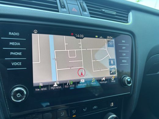 Skoda Octavia Combi 1.0 TSI Greentech Ambition Business | Automaat | Apple Carplay | Achterruitrijcamera | Navi ActivLease financial lease