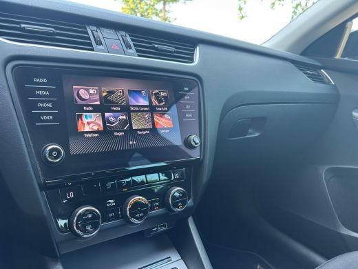 Skoda Octavia Combi 1.0 TSI Greentech Ambition Business | Automaat | Apple Carplay | Achterruitrijcamera | Navi ActivLease financial lease
