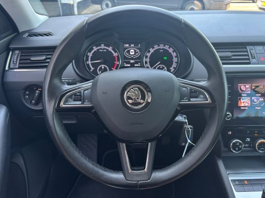 Skoda Octavia Combi 1.0 TSI Greentech Ambition Business | Automaat | Apple Carplay | Achterruitrijcamera | Navi ActivLease financial lease
