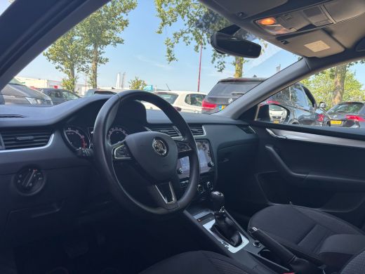 Skoda Octavia Combi 1.0 TSI Greentech Ambition Business | Automaat | Apple Carplay | Achterruitrijcamera | Navi ActivLease financial lease