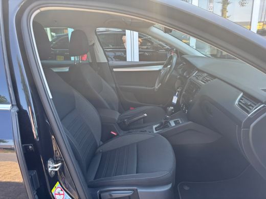 Skoda Octavia Combi 1.0 TSI Greentech Ambition Business | Automaat | Apple Carplay | Achterruitrijcamera | Navi ActivLease financial lease