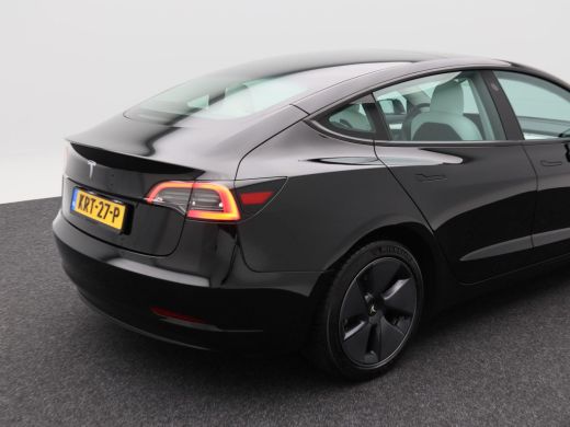 Tesla Model 3 Standard RWD Plus 60 kWh 238 Pk | Stoelverwarming | Panoramadak | Camera | Adaptive Cruise | 18 I... ActivLease financial lease