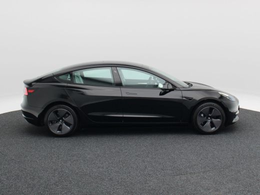 Tesla Model 3 Standard RWD Plus 60 kWh 238 Pk | Stoelverwarming | Panoramadak | Camera | Adaptive Cruise | 18 I... ActivLease financial lease