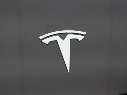 Tesla Model 3 Standard RWD Plus 60 kWh 238 Pk | Stoelverwarming | Panoramadak | Camera | Adaptive Cruise | 18 I... ActivLease financial lease
