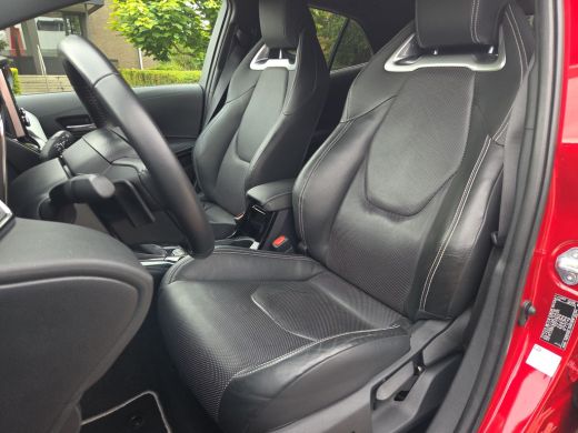 Toyota Corolla 2.0 Hybrid Executive | Parkeersens. | Head-Up | Apple CarPlay | Rijklaar incl. garantie | ActivLease financial lease