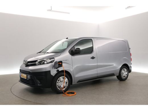 Toyota ProAce Elektrisch Extra Range 75 kWh L2H1 | Snelladen | SOH 94% | Airco | Cruise | Carplay | 3 Zits | Navi ActivLease financial lease