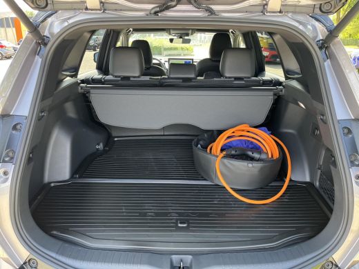 Toyota RAV4 2.5 Plug-in Hybrid AWD 300 First Edition | All-in prijs | Trekhaak | Treeplanken | ActivLease financial lease