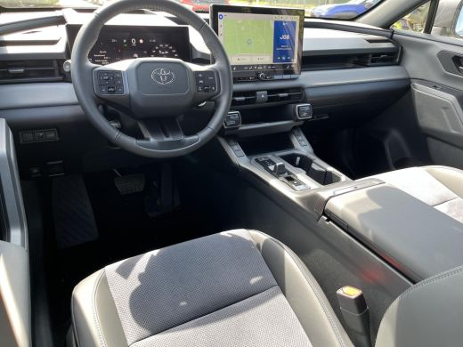 Toyota RAV4 2.5 Plug-in Hybrid AWD 300 First Edition | All-in prijs | Trekhaak | Treeplanken | ActivLease financial lease