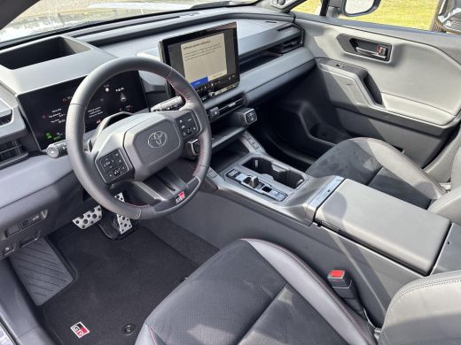 Toyota RAV4 2.5 Plug-in Hybrid AWD 300 GR SPORT | Schuif/Kantel dak | ActivLease financial lease